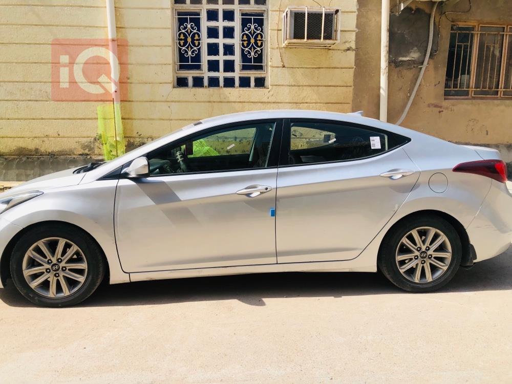 هیوندای ئەلەنترا